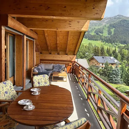 Penthouse Guimauve 312 *